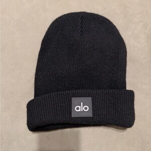 ALO Yoga Black Knit Beanie